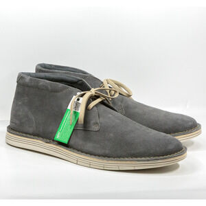 CLARKS Forge Stride Chukka Boots Lace Up Stone Gray Suede Leather Mens Sz 13